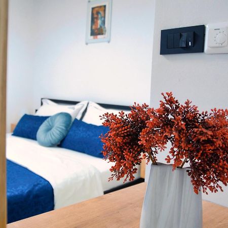 Piranum Guesthouse Buitenkant foto