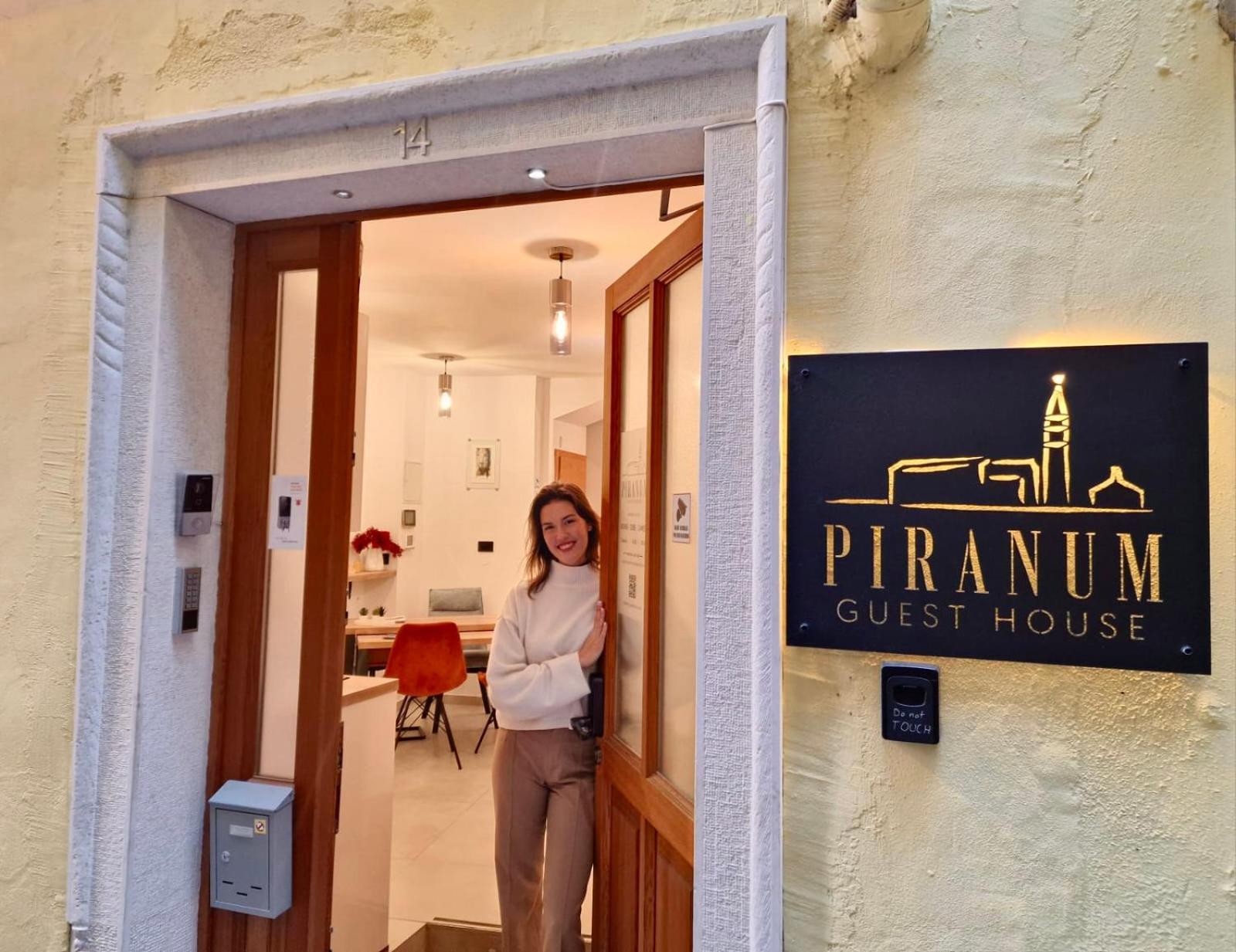 Piranum Guesthouse Buitenkant foto